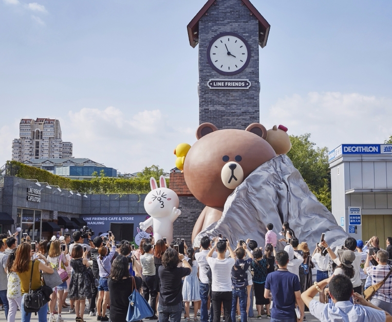 △ 라인프렌즈 중국 난징 매장 오픈식