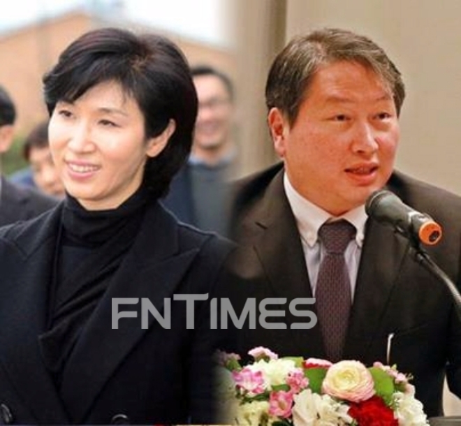 왼쪽은 노소영 아트센터 나비 관장, 오른쪽은 최태원 SK그룹 회장.