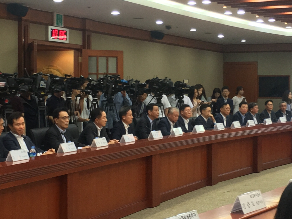 권용원 금융투자협회장이 12일 오전 서울 여의도 금투협회에서 열린 증권사 CEO 간담회에서 인사 말씀을 하고 있다./사진=한아란 기자