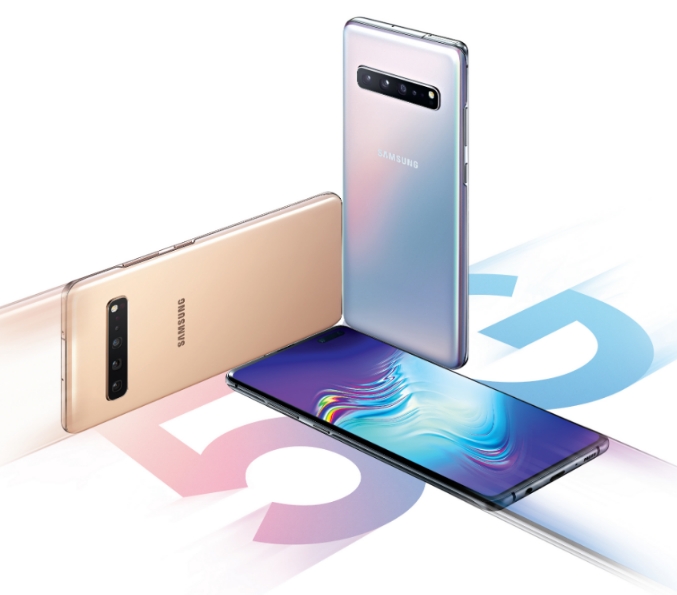 △삼성전자 갤럭시 S10 5G 기기의 홍보 포스터/사진=오승혁 기자(자료 편집)