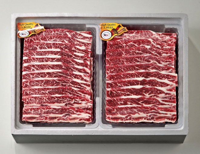 롯데 빅마켓(금천, 도봉, 신영통, 영등포, 킨텍스)’에서 다음 달 15일까지 추석을 맞아 다양한 프리미엄 이색 선물세트를 선보인다. /사진=롯데쇼핑.