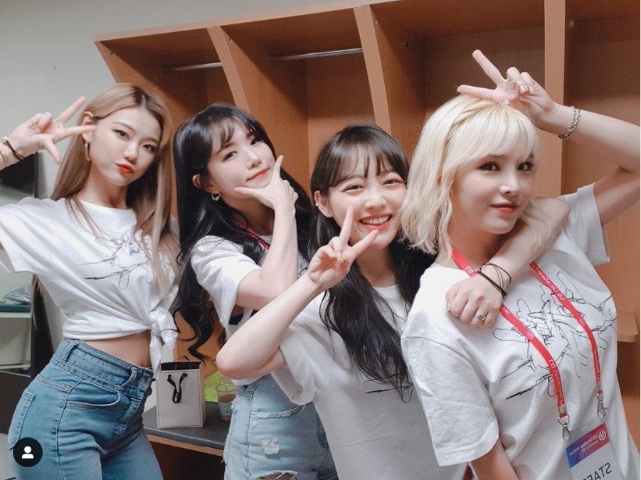 △LG울트라기어 페스티벌 중 4인용 오락실 행사에 참여한 인기 인플루언서 (왼쪽부터) 빛베리, 유소나, 슈기, 이설)의 모습/사진=오승혁 기자(자료 편집)