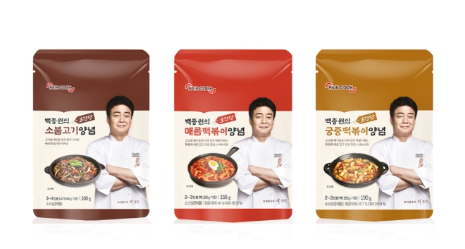 더본코리아의 종합식품브랜드 백쿡(PAIK COOK)이 누구나 쉽고 간편하게 요리할 수있는 ‘백종원의 초간단 요리양념(이하 초간단 요리양념)’ 시리즈를 출시했다. /사진=더본코리아.