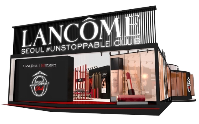 현대백화점면세점은 26일부터 다음 달 3일까지 9일간 글로벌 뷰티 브랜드 '랑콤'과 협업해 팝업스토어를 운영한다. /사진=현대백화점그룹.