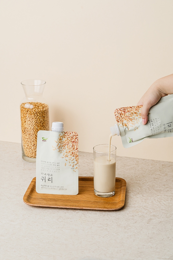 본아이에프는 21일 크라우드 펀딩 플랫폼 와디즈를 통해 곡물 전문 브랜드 ‘차곡차곡’의 두 번째 곡물 간식 ‘차곡차곡 귀리’를 론칭한다. /사진=본아이에프.