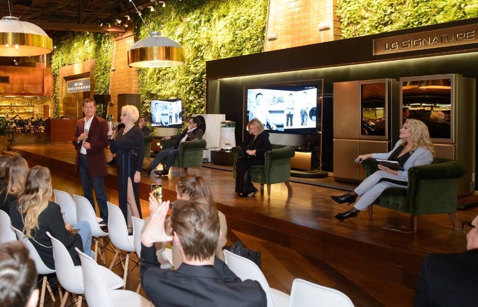 △지난 19일 러시아 모스크바 포시즌스 호텔에서 LG 시그니처 홍보를 위한 마스터스 토크가 진행되는 모습/사진=LG전자