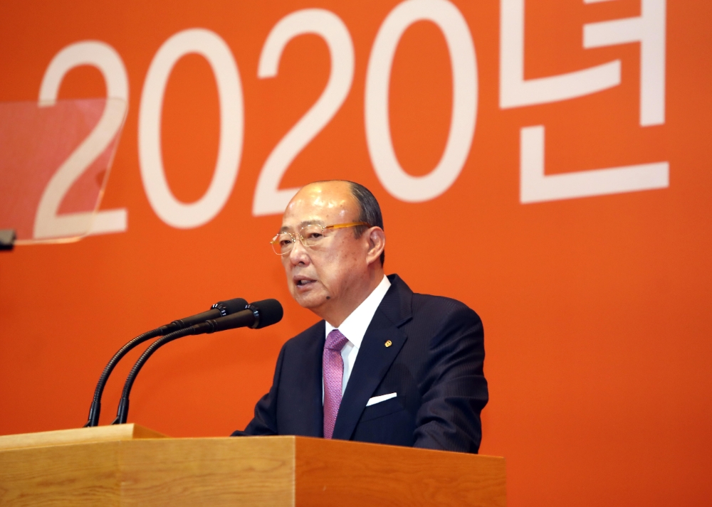 김승연 한화그룹 회장의 2020년 신년사 발표 모습/사진=한화그룹