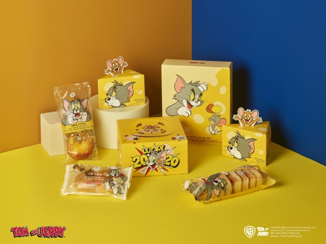 파리바게뜨는 경자년 새해를 맞아 '럭키2020(LUCKY2020)'을 주제로 ‘톰과 제리’ 캐릭터를 활용한 신년 제품을 출시했다. /사진=SPC그룹.