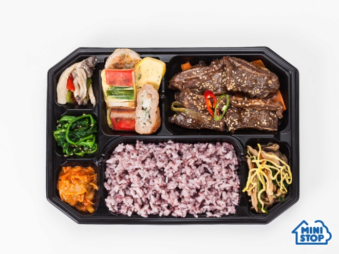 미니스톱은 다가오는 설을 맞아 ‘일품소갈비 도시락’을 출시했다. /사진=미니스톱.