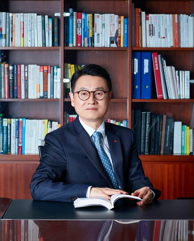 황범석 롯데백화점 사업부 대표. / 사진 = 롯데쇼핑