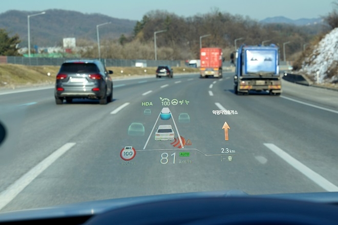 현대모비스 윈드쉴드 HUD.