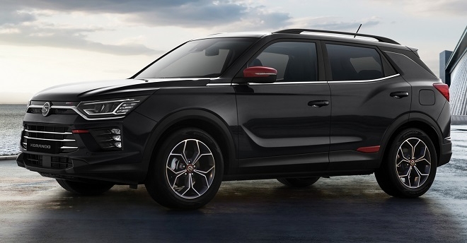 쌍용자동차 코란도 R-Plus 블랙.