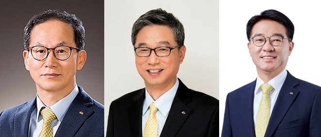(왼쪽부터) 양종희 KB금융지주 부회장, 허인 KB국민은행장, 이동철 KB국민카드 대표