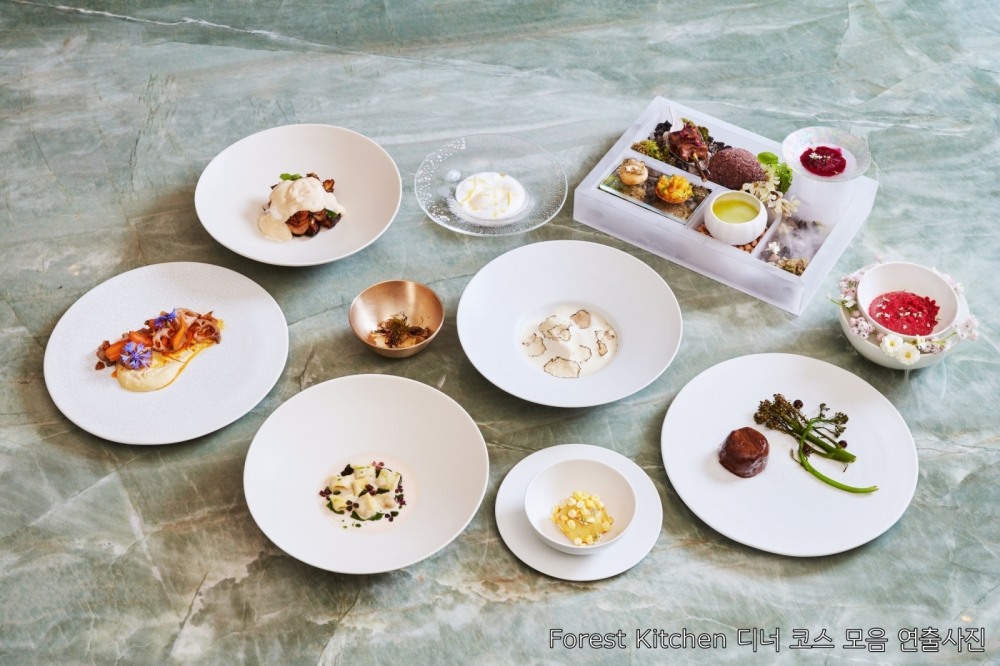 Forest Kitchen 디너 코스 모음 연출사진./ 사진제공 = 농심
