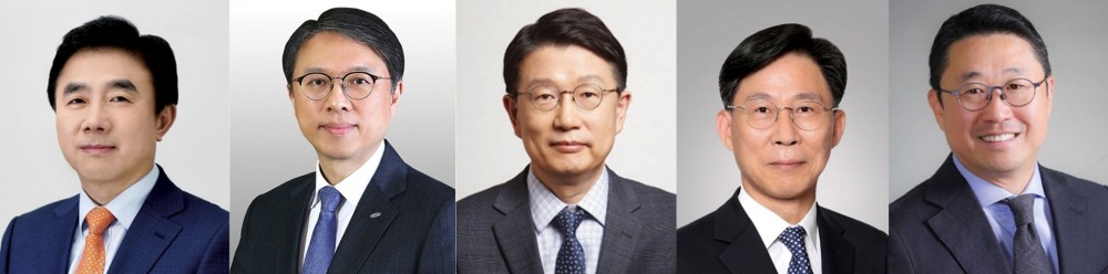 (왼쪽부터) 전영묵 삼성생명 사장, 김대환 삼성카드 사장, 장석훈 삼성증권 사장, 홍원학 삼성화재 사장, 서봉균 삼성자산운용 사장./사진=각 사