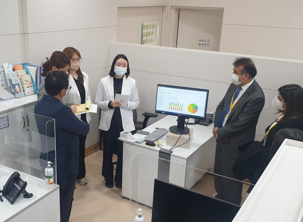 콤롬비아 보건부 관계자가 공공보건 의료체계 벤치마킹을 위해 마포구 보건소를 방문했다./사진제공=마포구