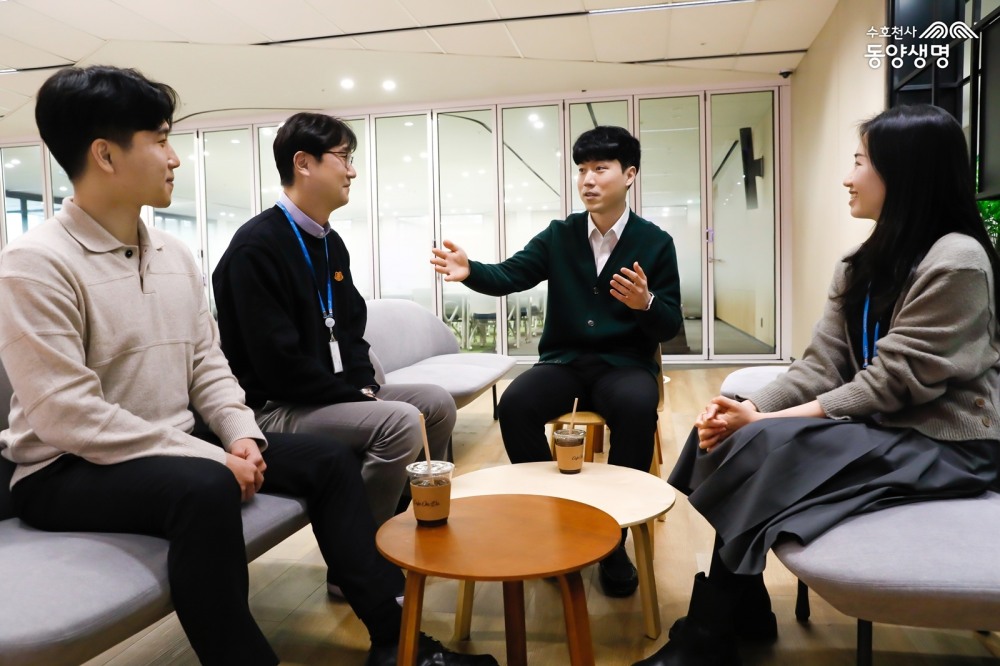 동양생명은 MZ세대와 기성세대간 상호 소통을 강화하기 위해 사내 기업문화의 일환으로 ‘리버스 멘토링(Reverse Mentoring)’을 시행한다고 18일 밝혔다./사진=동양생명