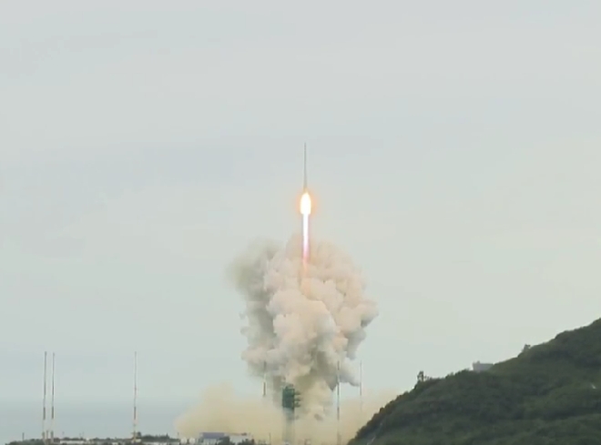 지난 5월 25일 3차 발사에 성공한 누리호. /사진=네이버TV 생중계 갈무리.