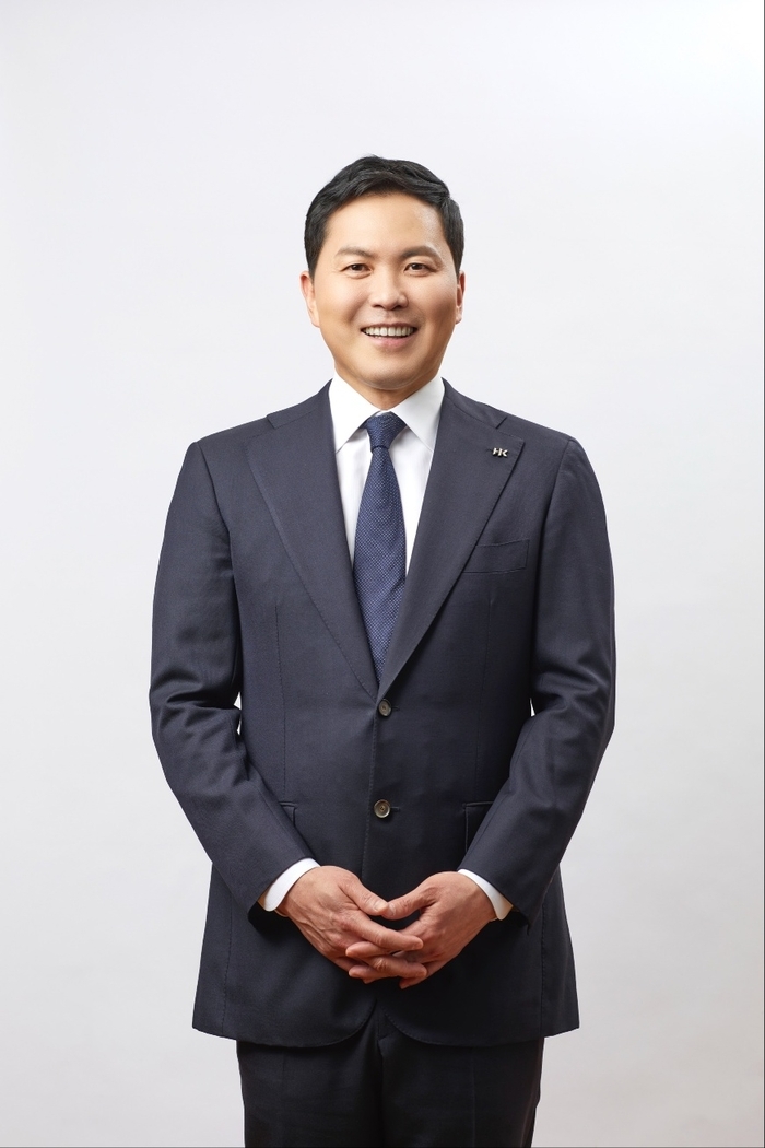 윤상현 한국콜마홀딩스 부회장./ 사진 = 콜마그룹