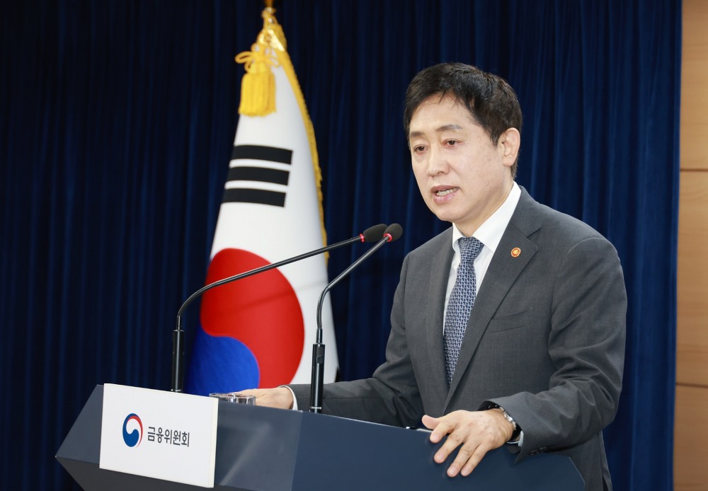 김주현 금융위원장이 7일 정부서울청사에서 열린 취임 1주년 기자간담회에서 발언하고 있다./사진제공=금융위