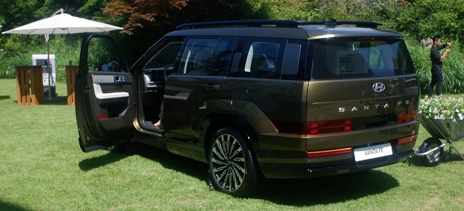 현대 싼타페, 5세대 풀체인지…쏘렌토 보다 커졌다