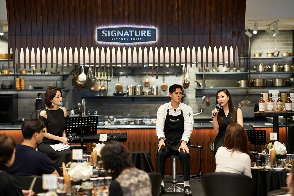LG전자가 초프리미엄 빌트인 가전 브랜드 ‘시그니처 키친 스위트(SIGNATURE KITCHEN SUITE)’의 차별화된 가치를 알리는 특별한 고객 초청 행사를 열었다./사진제공=LG전자