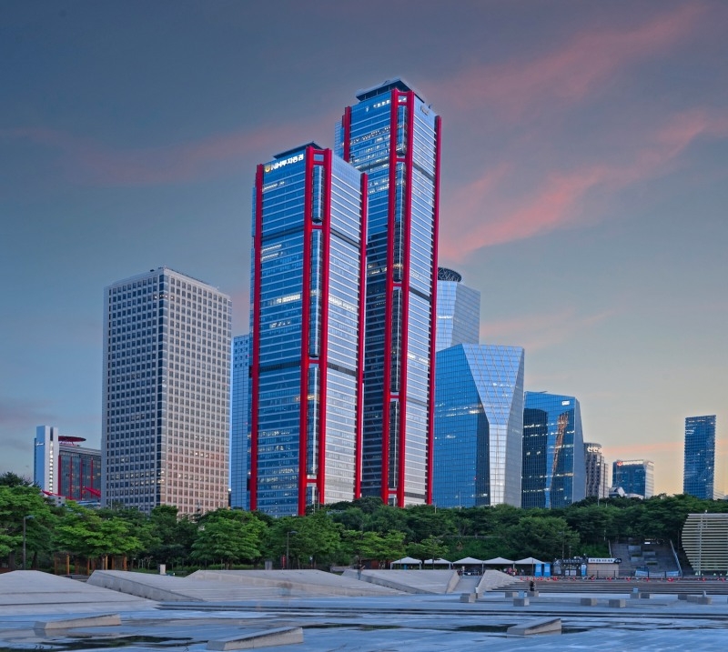 서울시 영등포구 여의대로에 있는 NH투자증권(대표 정영채) 파크원 NH금융타워(타워 2) 사옥 전경./사진제공=NH투자증권