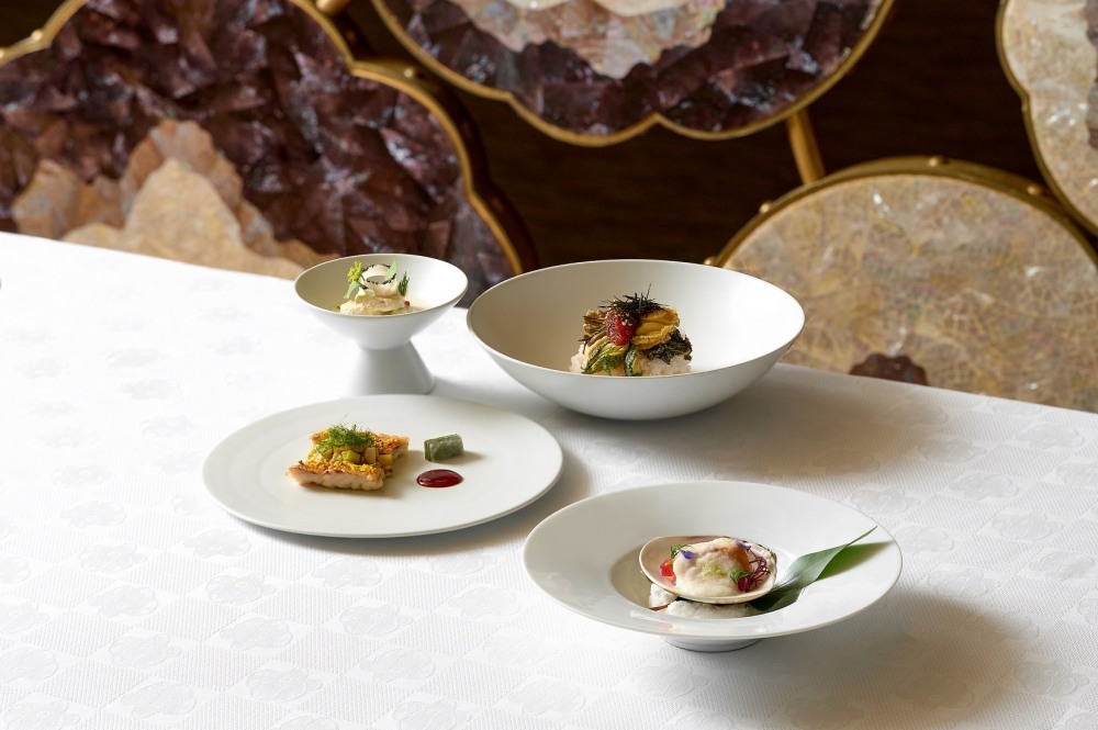 한식당 무궁화에서 선보이는 겨울 특선메뉴. /사진제공=롯데호텔