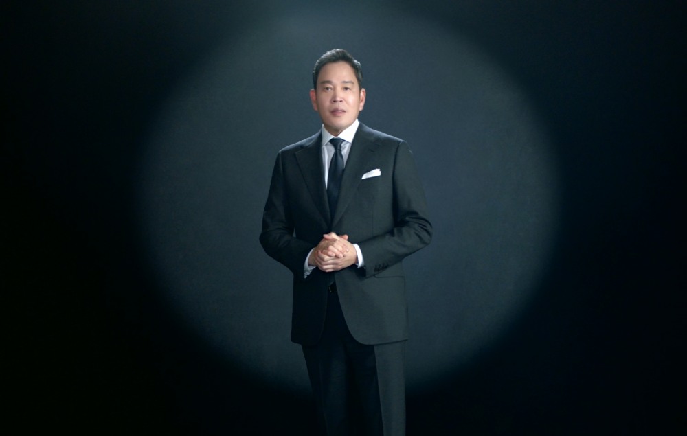 정용진 부회장은 "2024년에는 경영 의사 결정에 수익성이 중심이 돼야 한다"고 강조했다. /사진제공=신세계