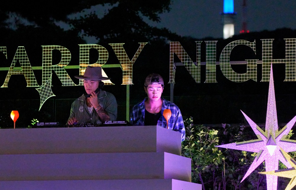 서울신라호텔이 '엔터캉스'로 MZ세대 소비자 공략에 나섰다. /사진제공=호텔신라