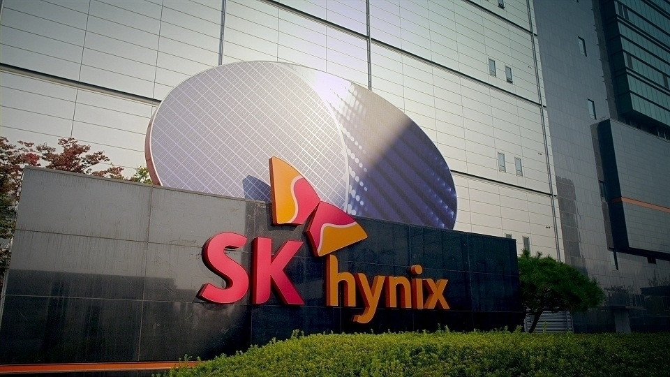SK Hynix surpasses Samsung Electronics... AI-oriented semiconductors accelerate pace of growth