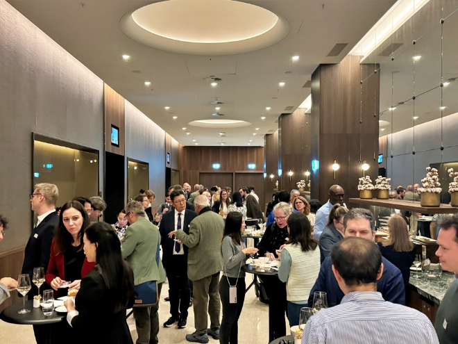 7일 스위스 바젤에서 열린 협회 대표단의 네트워킹 행사 모습. /사진=제약바이오협회