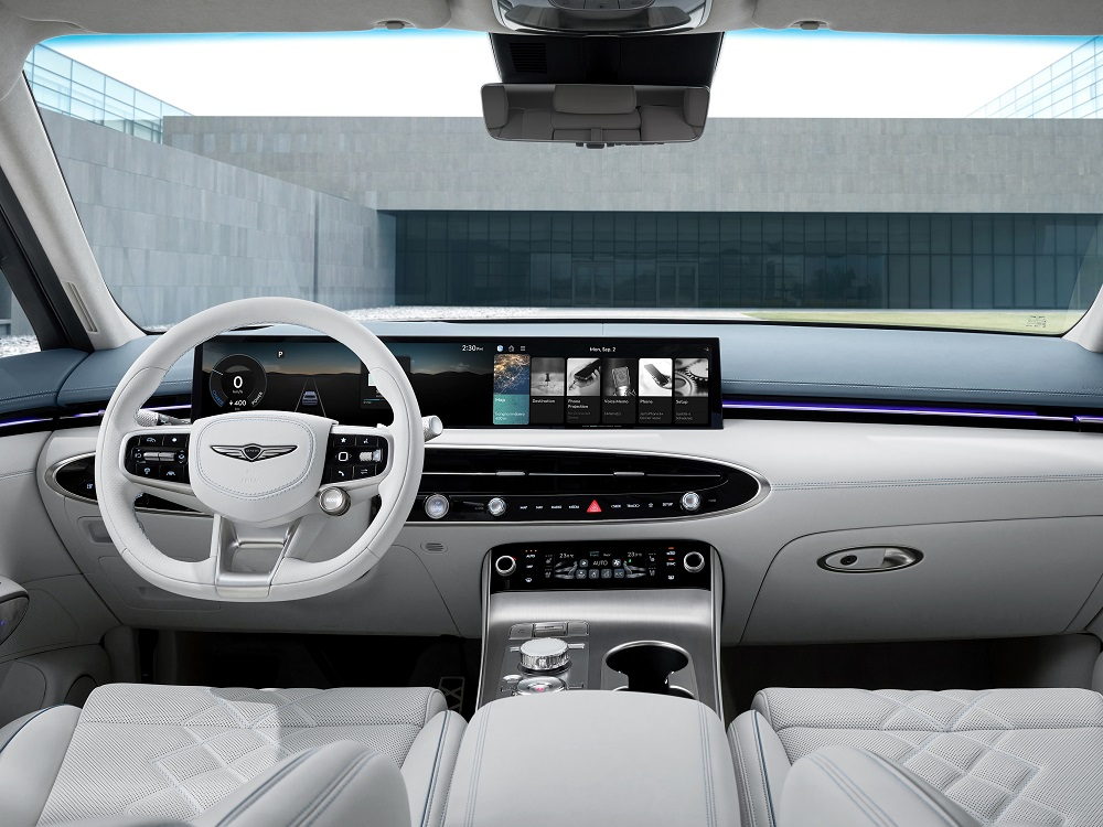 제네시스 GV70 전동화 페이스리프트 공개 '정제된 우아함'