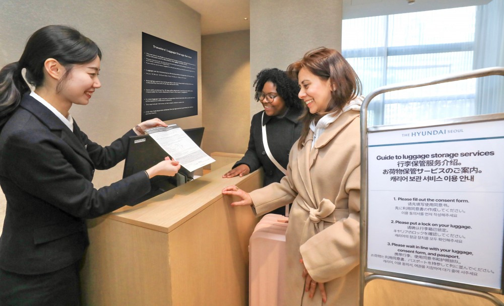 더현대서울은 외국인 캐리어 보관 서비스를 상시 운영 중이다. /사진제공=현대백화점