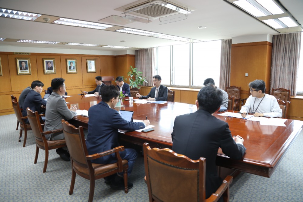 4일 오후 열린 경제관계장관간담회 / 사진=기획재정부