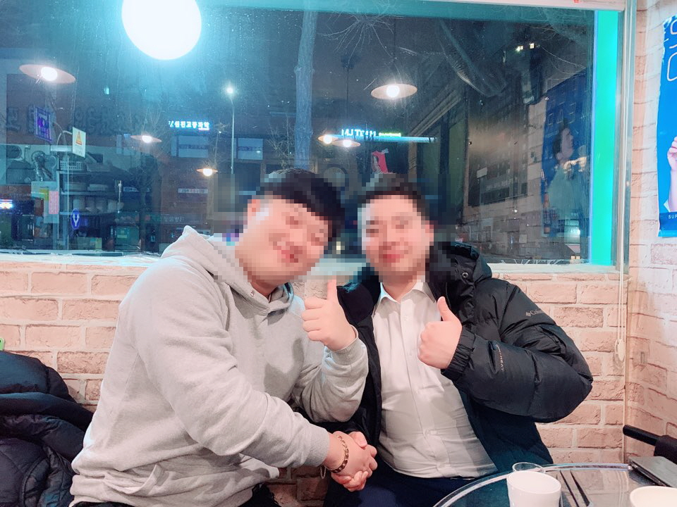 1층, 최고층 토론자 박 모,이 모씨./사진=주현태 기자