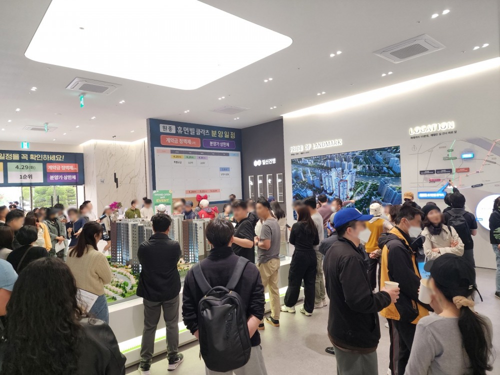 원종 휴먼빌 클라츠 견본주택 내부 모습./사진제공=일신건영