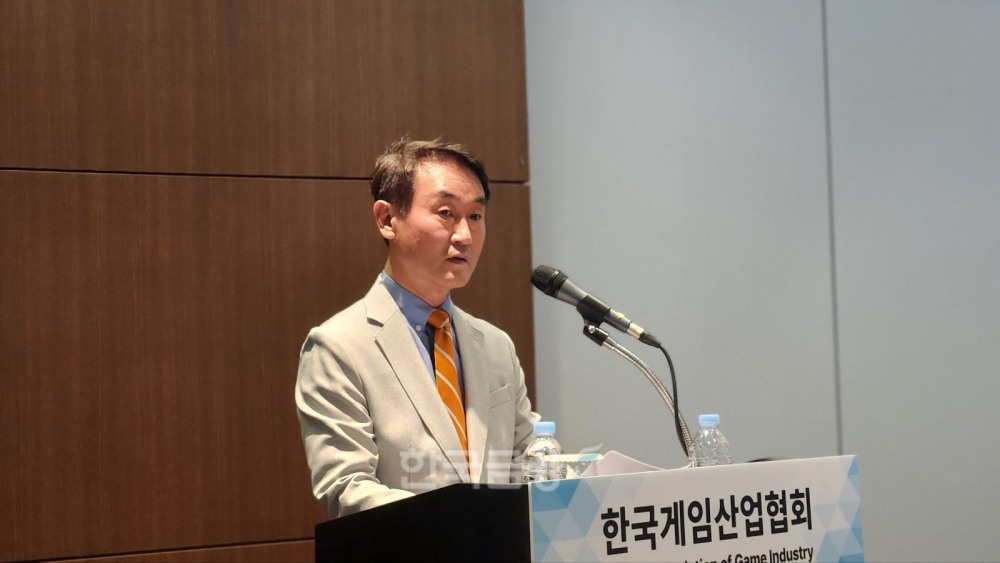 조영기 신임 한국게임산업협회 협회장이 29일 간담회에서 인사말을 전하고 있다. / 사진=김재훈 기자