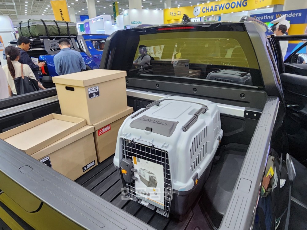 무쏘 EV 트렁크 적재공간. / 사진=김재훈 기자