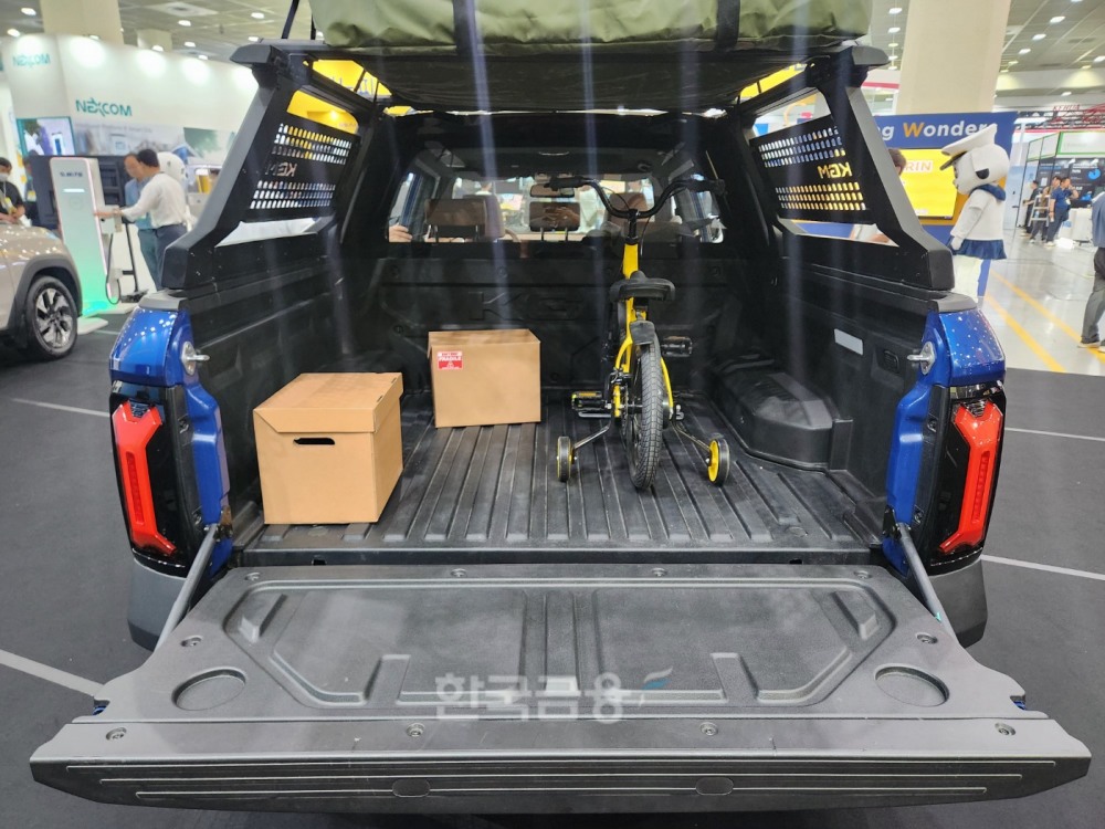 KGM 무쏘 EV 트렁크 적재공간. / 사진=김재훈 기자