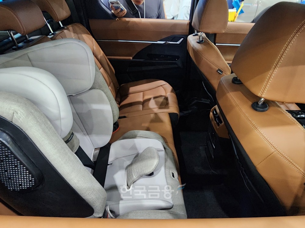 무쏘 EVX 실내 공간. / 사진=김재훈 기자