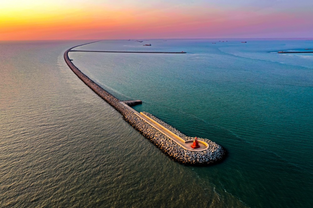 이라크 알포 방파제./사진제공=대우건설