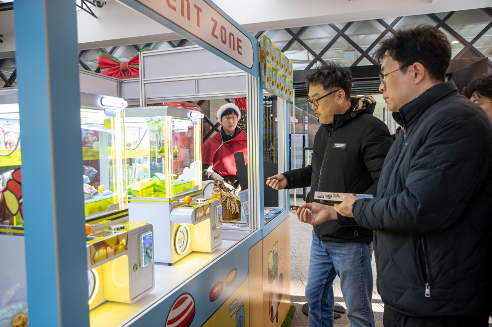 호반그룹 호반프라퍼티가 운영하는 아브뉴프랑 판교에서 오는 21일까지 한국수자원공사의 ‘득댐그래놀라바 팝업스토어’가 운영된다./사진제공=호반그룹