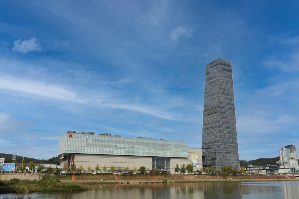 신세계백화점 대전점이 중부권 최초로 매출 1조원을 돌파했다./사진제공=신세계백화점