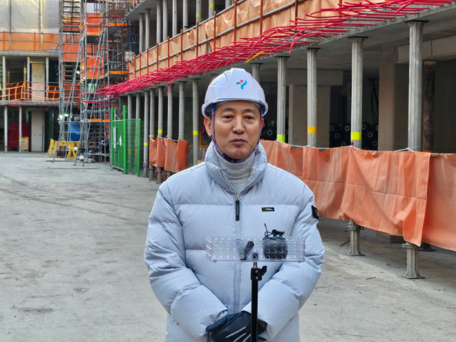 2일 오세훈 서울시장은 유원제일1차 재건축 공사 현장에서 주택공급 활성화와 공사 현장의 안전에 대해 언급했다./사진제공=한국금융신문 조범형 기자