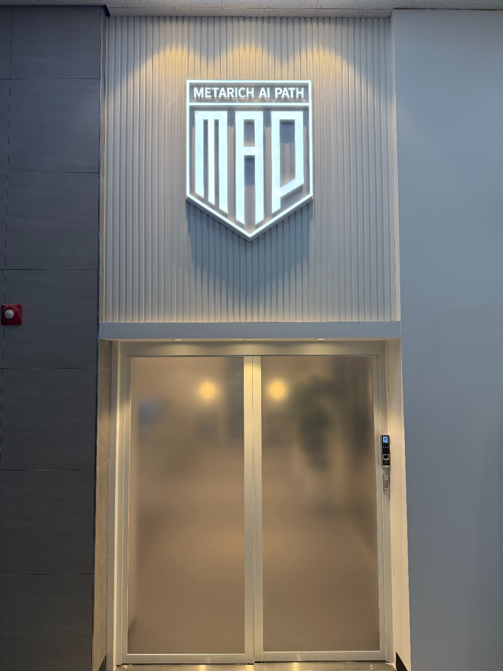 경기도 하남시에 위치한 메타리치 MAP그룹 압도본부 출입문./사진제공=메타리치 압도본부