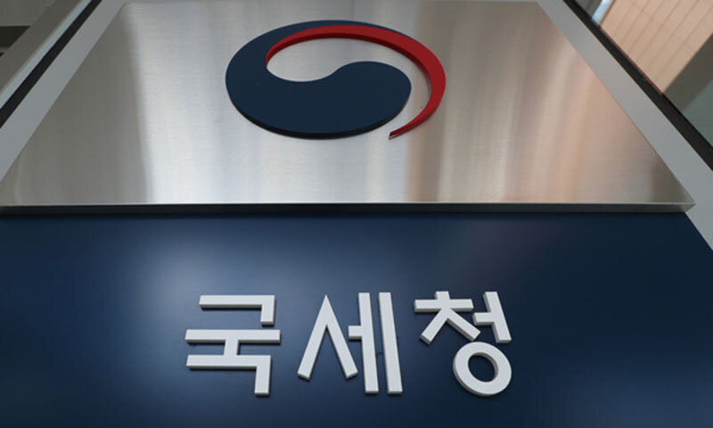 2025년 하반기 주식 거래로 수익을 올린 투자자 중 '대주주'에 해당하거나 비상장주식을 거래한 이들은 오는 3월 3일까지 양도소득세를 신고·납부해야 한다. 사진=국세청