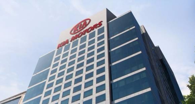 기아차, 10년 만에 영업익 적자전환…“통상임금에 따른 충당금 반영”