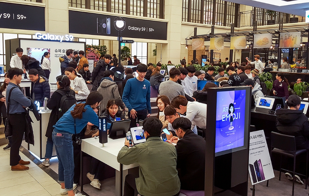 △서울 강남 파미에스테이션에 마련된 ‘갤럭시 스튜디오’