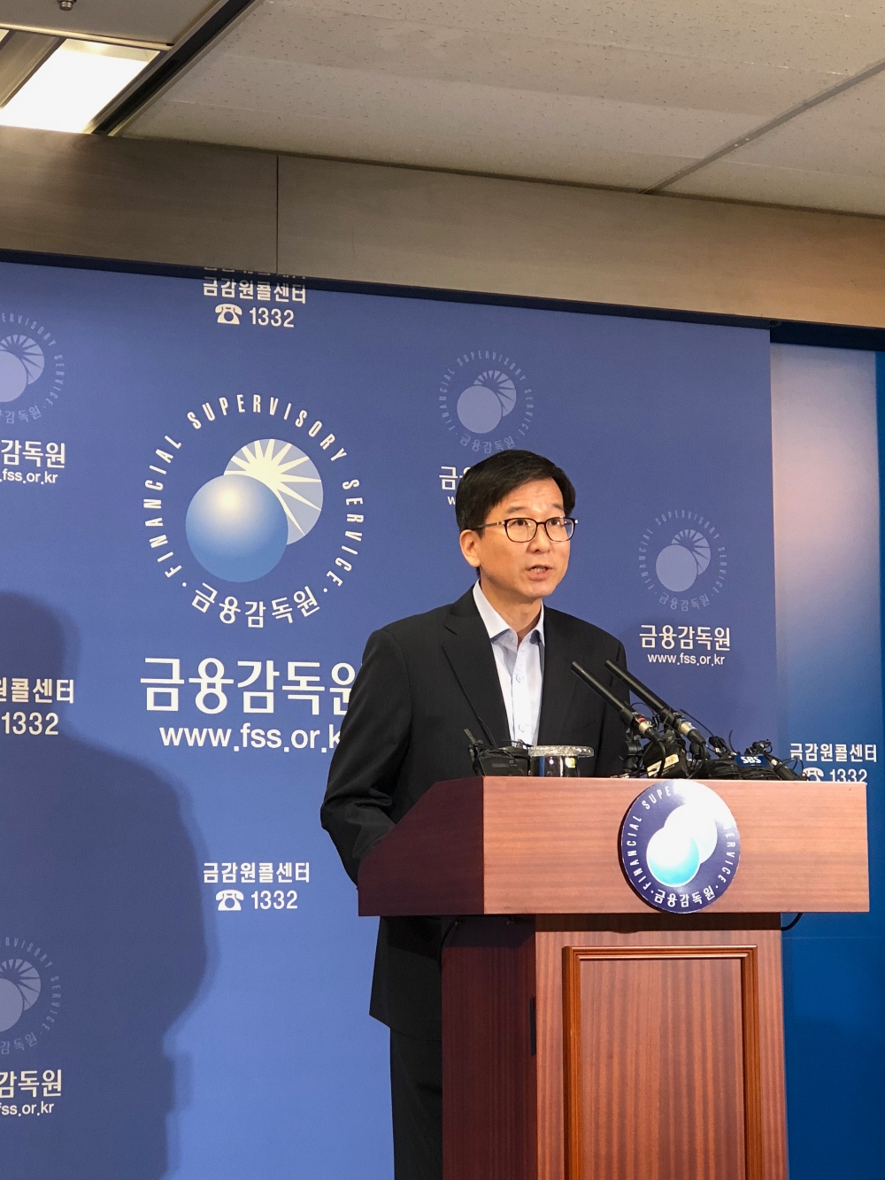 ▲김도인 금융감독원 부원장보가 2일 오전 금감원에서 증권회사의 주식매매 내부통제시스템 점검결과 개선방안과 관련해 브리핑을 하고 있다.